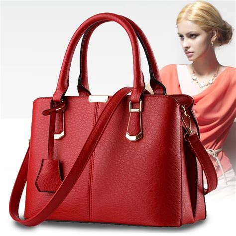 Women's Handbags & Purses .